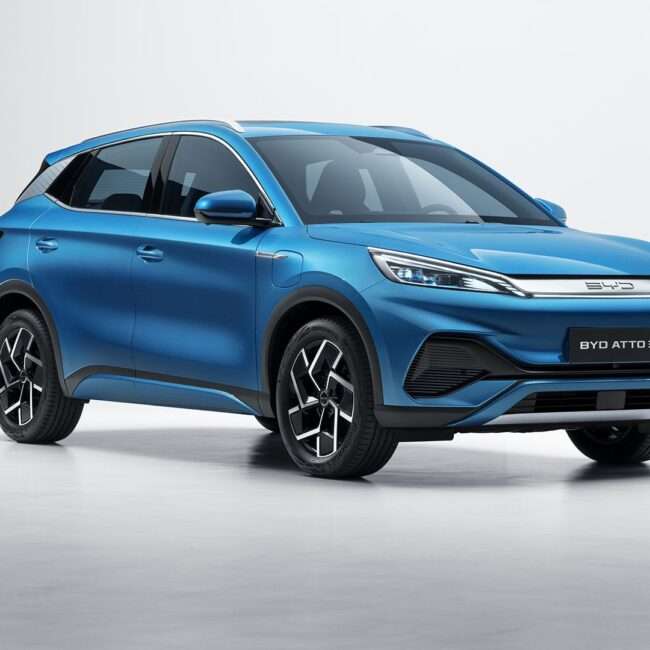 byd atto3 exterior blue